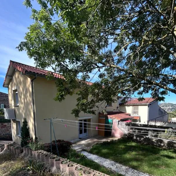 Maison Des Vignes, hotel in Veyre-Monton