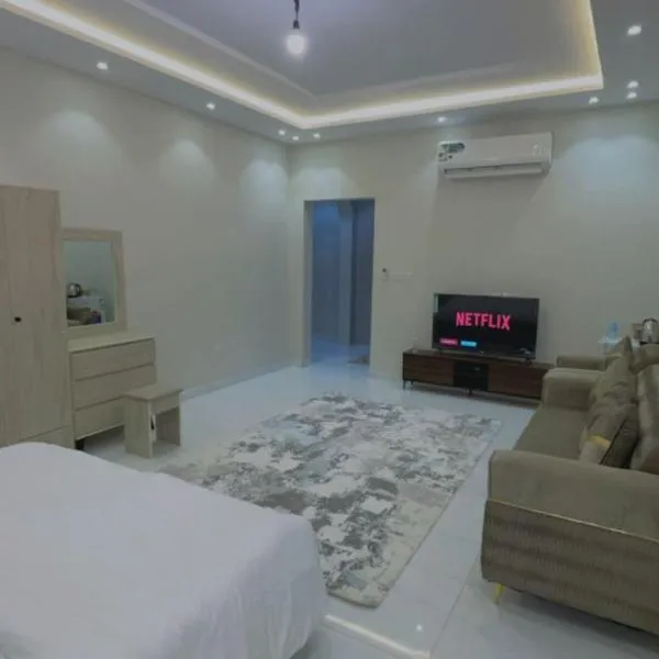 استديو قريب من المطار, hotel v destinaci Buraymān