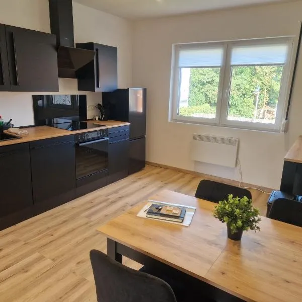 Ferienwohnung am See - Obergeschoss - Ruhige Lage - Eigener Garten, hotel v destinácii Borken