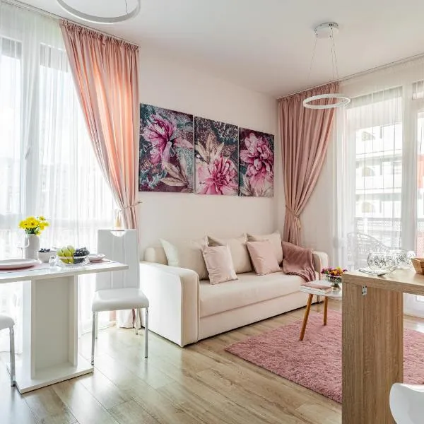 OLD ARI Pastel Apartment - Elegant & Charming Retreat, hotel v destinaci Arad