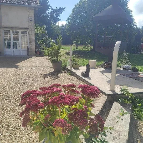 Les jardins de Shambhala, hotel in Montrem