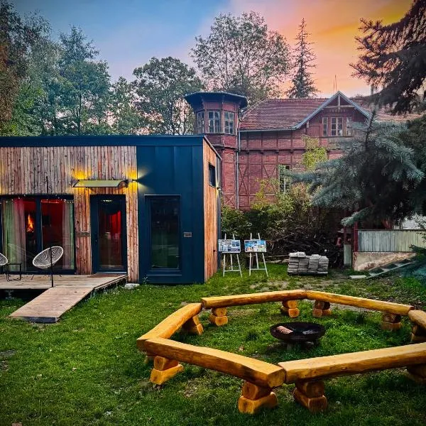 tiny house BARACZEK Brno-Jundrov, ulice Veslařská, hôtel à Kamenný Mlýn