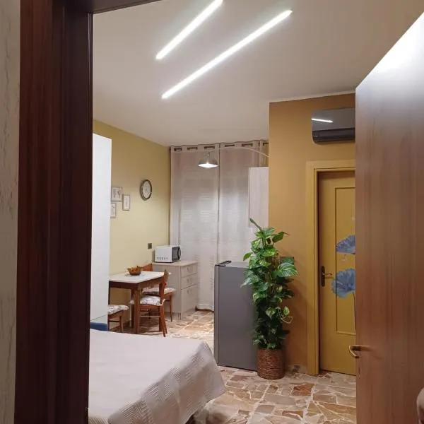 Ca da curt monolocale, hotel in Priocca