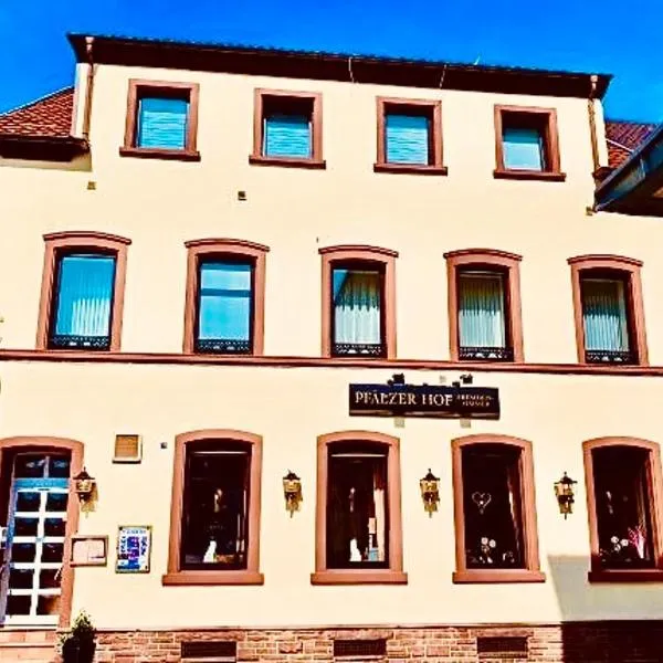 Hotel Pfälzer Hof, hotel v destinaci Enkenbach-Alsenborn
