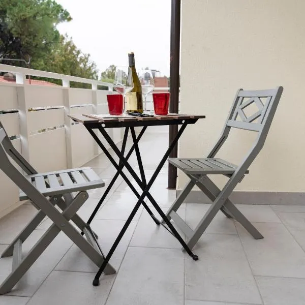 2 Camere 5 ospiti Parcheggio Gratis Recintato, Vicino a Università, Ospedali, Centro, Stazione, Aeroporto, Romagna, hotel in Forlì