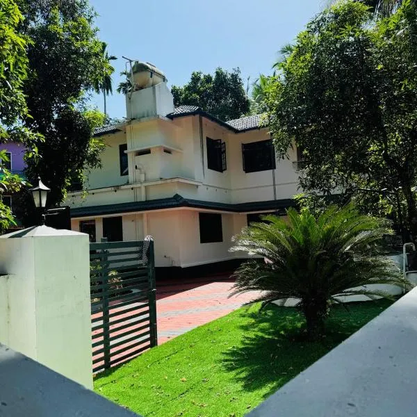 Dream House Near IIM Kozhikode & NIT Calicut, hotel v destinaci Kóžikkót