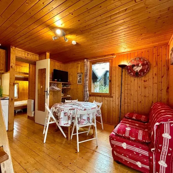 Chalet Douillet - Jardin - Parking, hotell sihtkohas Barcelonnette