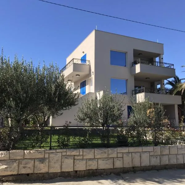 Villa La Bomboniera, hotel i Slatine