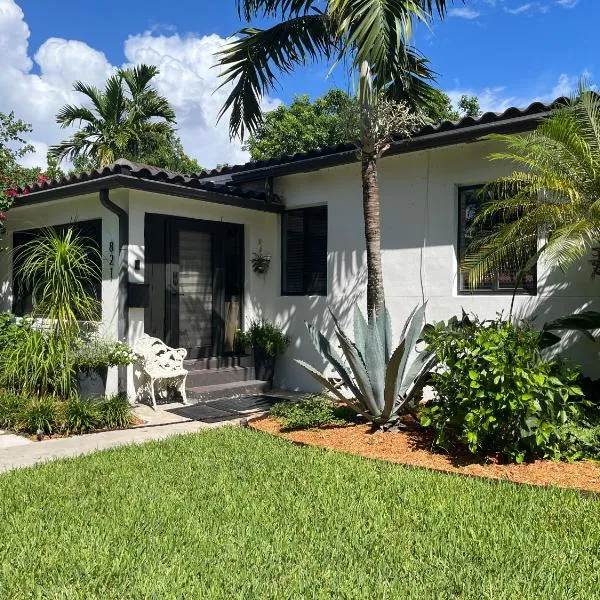Biscayne Park Guest House, hotel en North Miami
