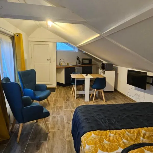 Studio de l'Hippodrome – hotel w mieście Mortagne-au-Perche