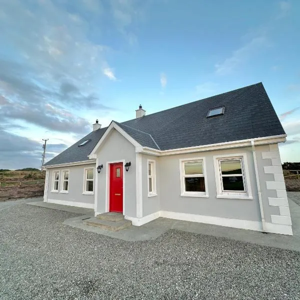 Relax in Spacious Style with Stunning Views- Drim Cottage, hotel v destinaci Malin Head