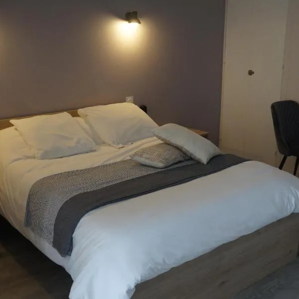 Les Rives de l'Ain, hotel v destinaci Pont-de-Poitte