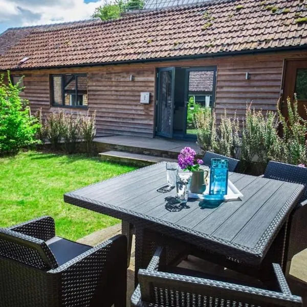 cosy cottage on banks of River Wye, hotel v destinaci Foy