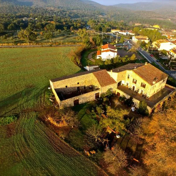 Turismo Rural Can Massot, hotel v destinaci Darnius