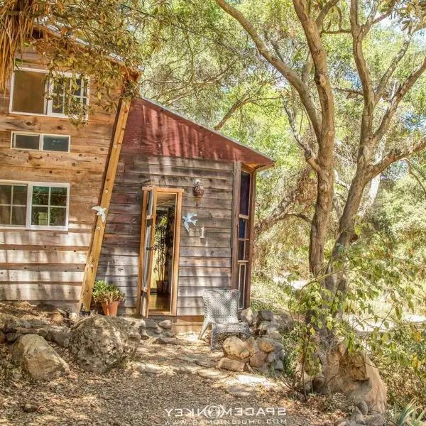 Topanga Wonderland Cottage, hotel v destinaci Topanga