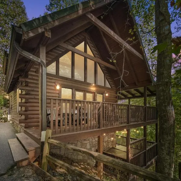 Gray Fox Den Theater & Arcade, Hot Tub, Views, hotel v destinaci Gatlinburg