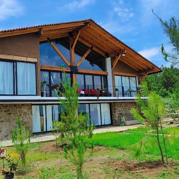 Villa Alejandra Cabaña, hotel in Tapalpa