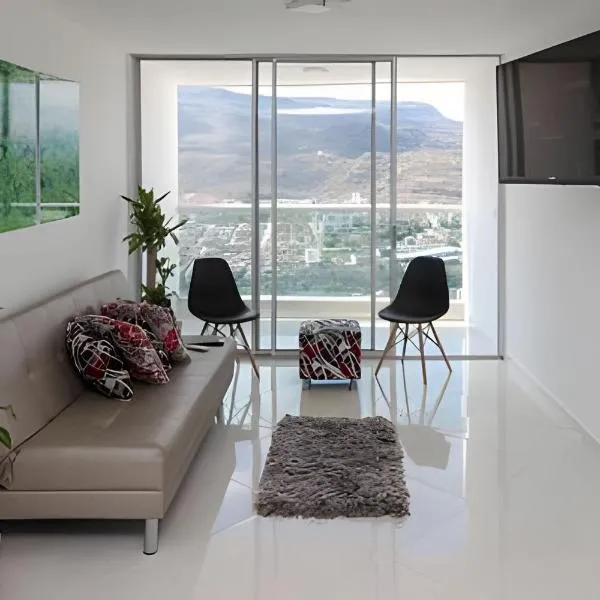 Apto en San Gil, cómodo, seguro y con vista 1A., hotel i San Gil