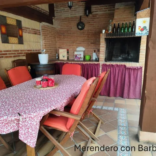 Residencial Entreaguas, hotel in Palazuelos de Eresma