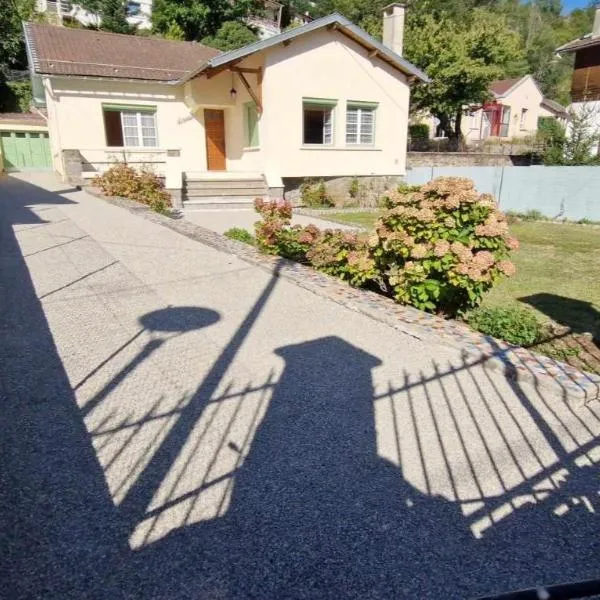 Maison familiale: Ax-les-Thermes şehrinde bir otel