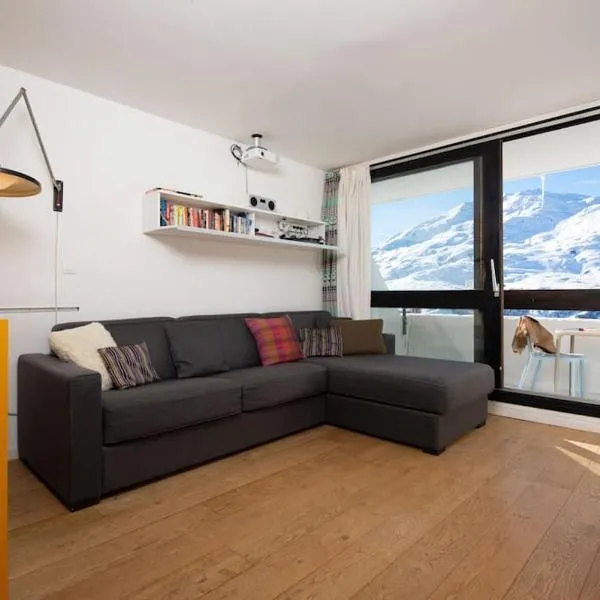 Ski in ski out with sought after location, hotell sihtkohas Les Menuires