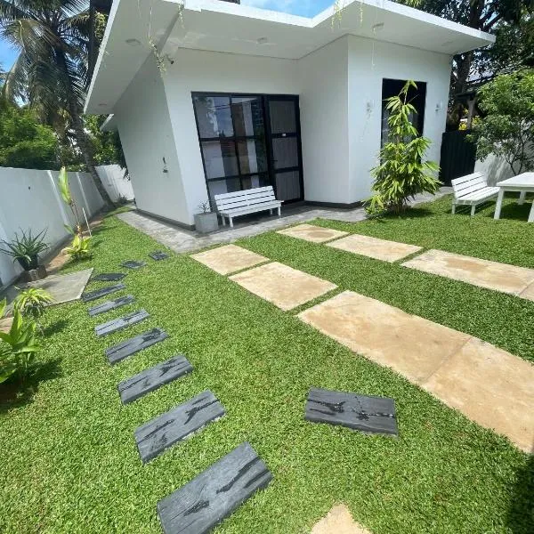 La Casa Mirissa, hotel in Mirissa
