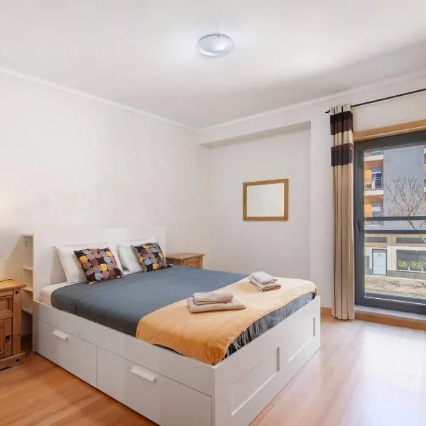 Rossi's apartment - Algarve, hotell i Olhão