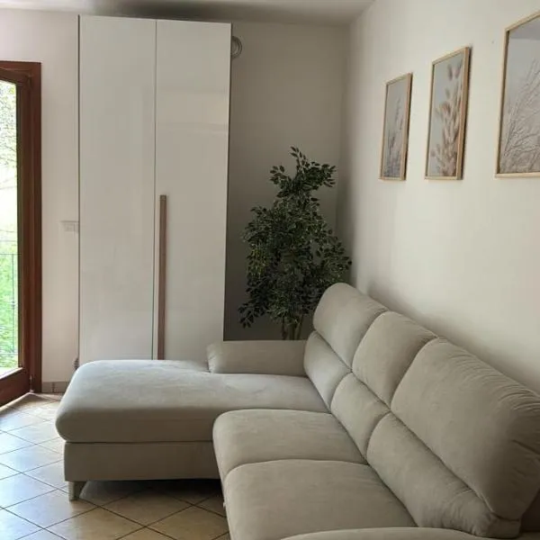 La finestra sul giardino - Edolo, hotel v destinaci Edolo