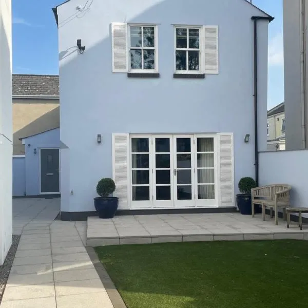 The Coach House, hotel v destinaci Cheltenham