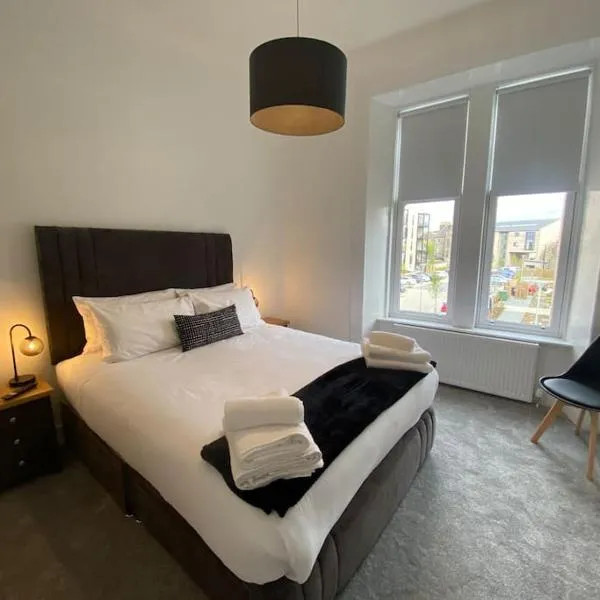 4 Smithhills Central 2 bed sleeps 4, готель у місті Пейслі