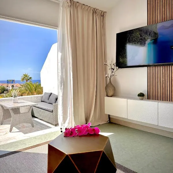 Infinity Ocean View Suite, hotel in Adeje