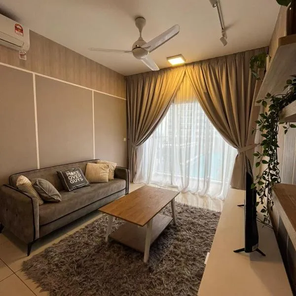 Arissa Homestay Cerrado Southville City, hotel in Kampong Tangkas