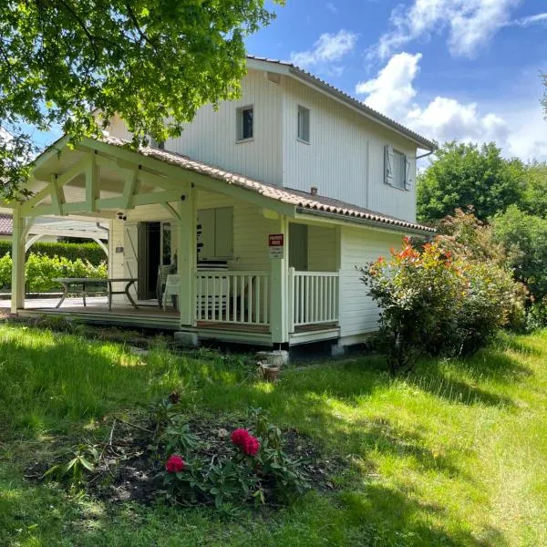 Chalet Landais – hotel w mieście Sanguinet