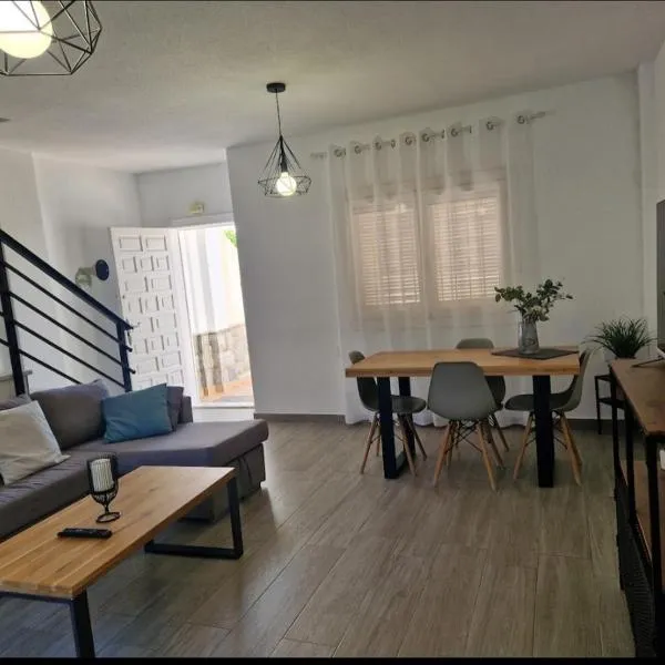 Duplex con encanto, hotel v destinaci Santiago de la Ribera