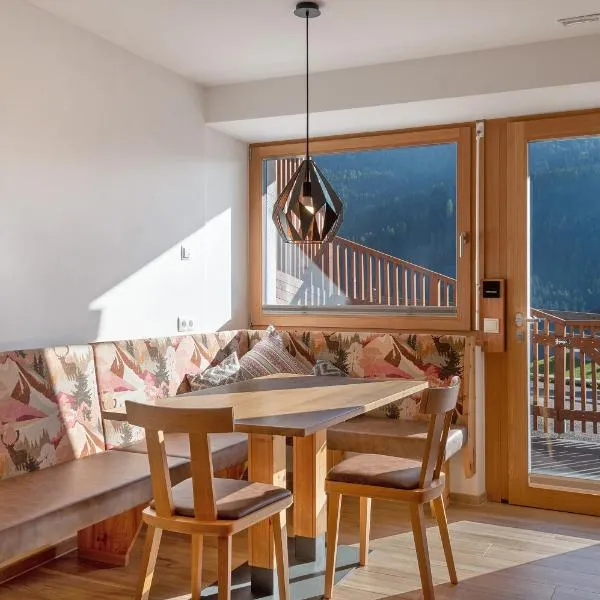 Villa Solinda App Vivaldi, hotel en Selva di Val Gardena
