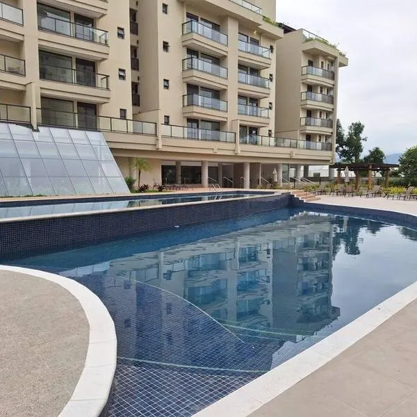 Apto Cond Clube Piscina Coberta Aquecida Itaguá, Hotel in Ubatuba