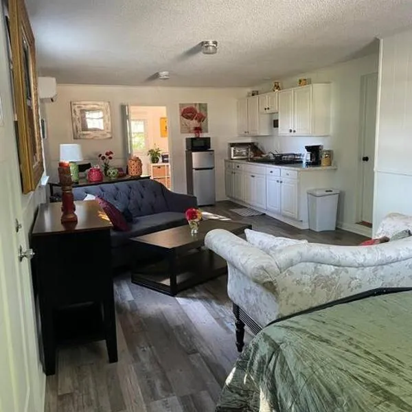 Ell's Room, hotel v destinaci Harkers Island