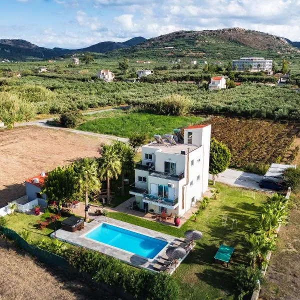 Martimi Apartments - 200M from Drapanias Beach - Pool - Hot Tub - Sauna - BBQ: Kissamos şehrinde bir otel