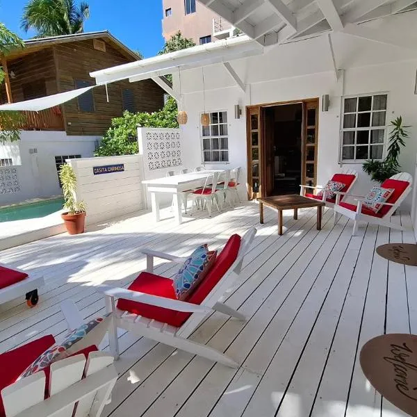 Amanda's Place Casita Carinosa - pool and tropical garden, hotel en Cayo Caulker