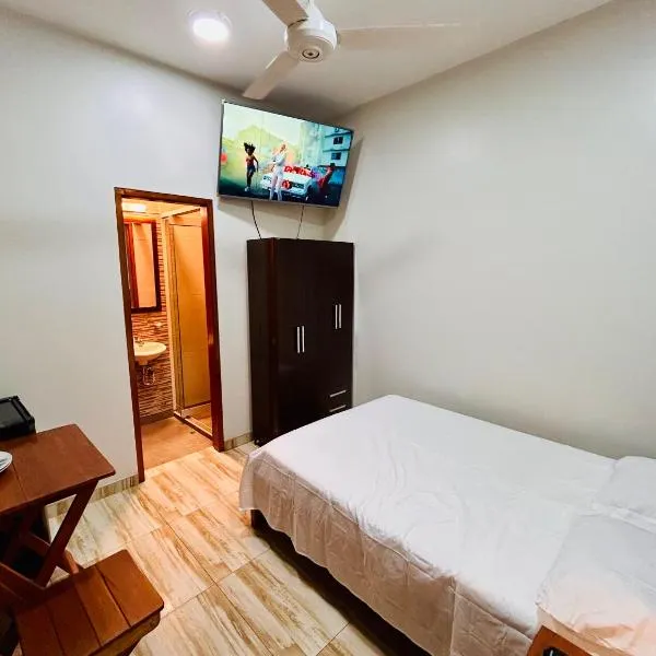 Habitación Céntrica en Iquitos - Casa Alemi 3, hotel in Iquitos