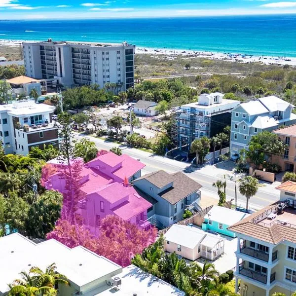Beach Rd, 300ft to Beach Access & 500ft to Siesta Key Village, 1bdr, hotel in Siesta Key