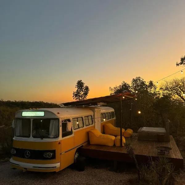 Refúgio Veadeiros Ônibus, hotel in Sao Jorge