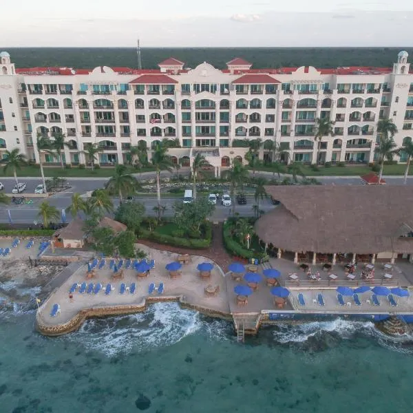 403 Landmark Resort Cozumel beachfront condo, khách sạn ở Cozumel
