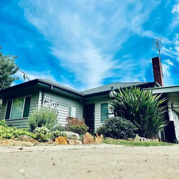 Viesnīca The Granth - your perfect river escape pilsētā Kobrema