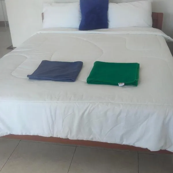 Lucky guest house, hotel di Kelimutu
