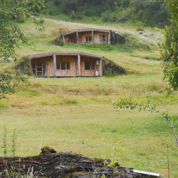 Pu Am Eco Lodge, hotel em Curarrehue