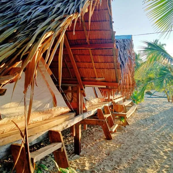 Amwani Beach Camp, hotel v destinaci El Nido