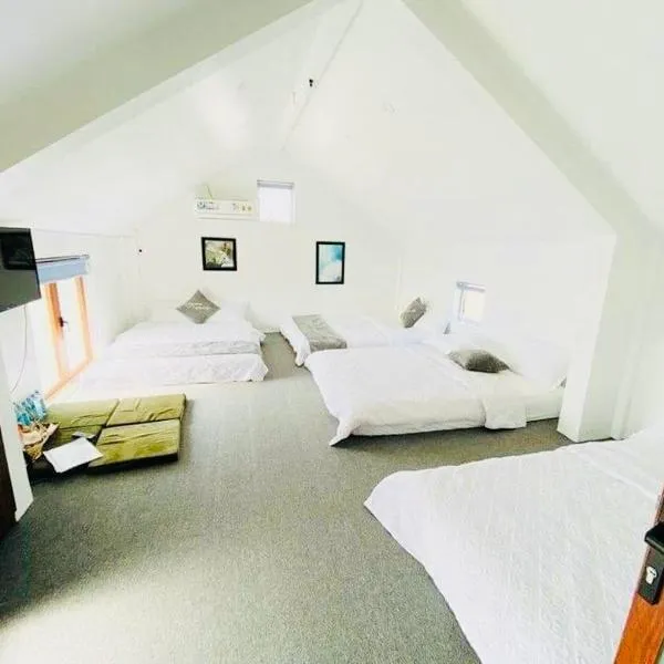 RiverView Homestay, hotel v destinaci Xóm Ðé