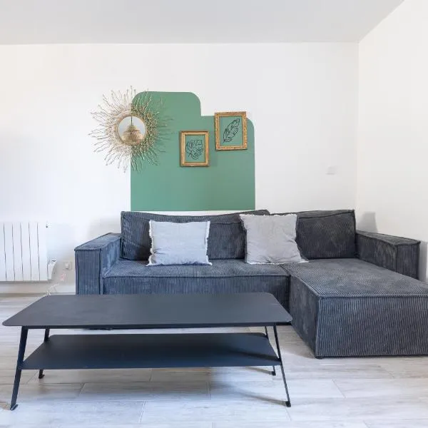 Duplex proche bord de Saône, hotel v destinácii Trévoux