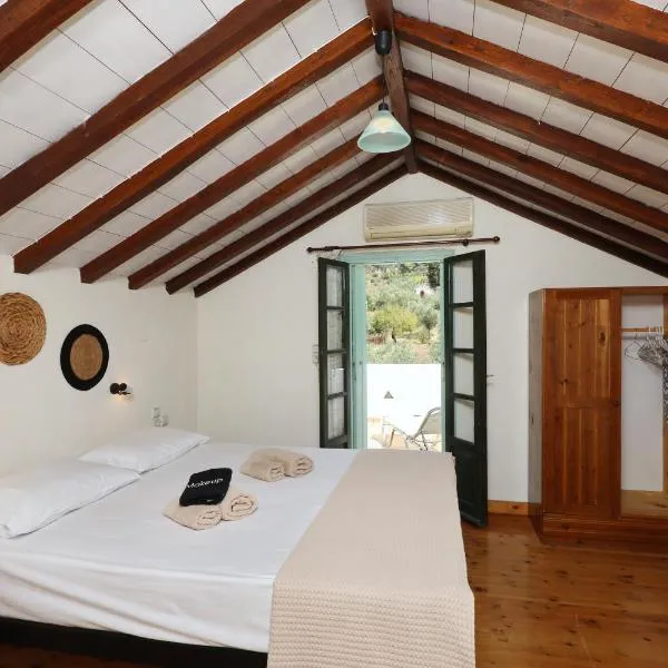 Skopelos Evergreen Apartments、スタフィオスのホテル